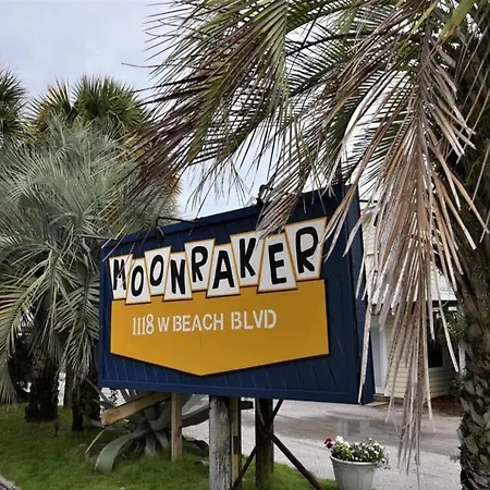 Great Views And Just Steps To The Beach - Moonraker #31 - Sleeps 6