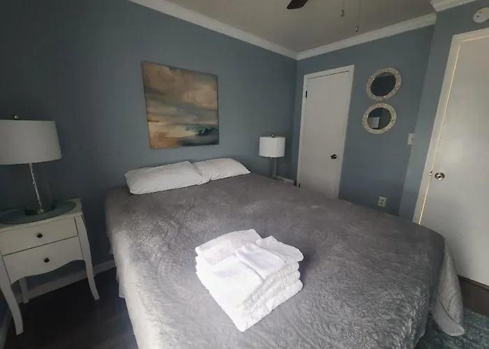 Great Views And Just Steps To The - Moonraker #31 - Sleeps 7 Gulf Shores